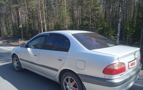 Toyota Avensis III рестайлинг, 2000 год, 260 000 рублей, 2 фотография