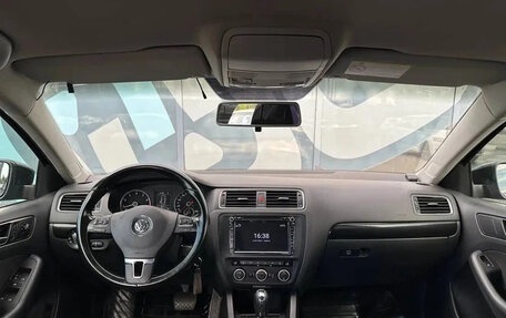 Volkswagen Jetta VI, 2013 год, 970 000 рублей, 2 фотография