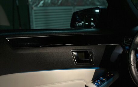 Mercedes-Benz E-Класс, 2014 год, 2 400 000 рублей, 14 фотография