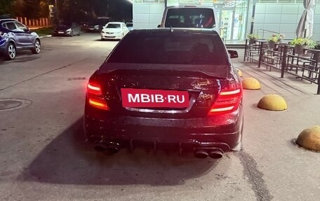 Mercedes-Benz C-Класс, 2011 год, 1 800 000 рублей, 4 фотография