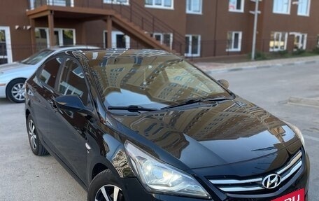 Hyundai Solaris II рестайлинг, 2016 год, 897 000 рублей, 3 фотография