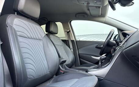Opel Astra J, 2013 год, 1 290 000 рублей, 16 фотография