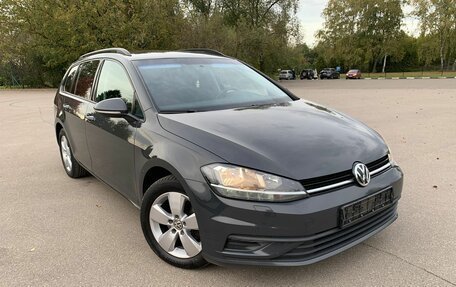 Volkswagen Golf VII, 2019 год, 1 430 000 рублей, 3 фотография