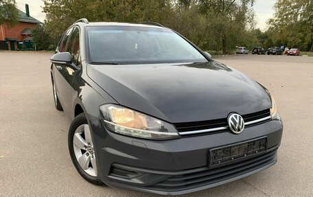 Volkswagen Golf VII, 2019 год, 1 430 000 рублей, 4 фотография