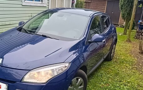 Renault Megane III, 2011 год, 700 000 рублей, 2 фотография