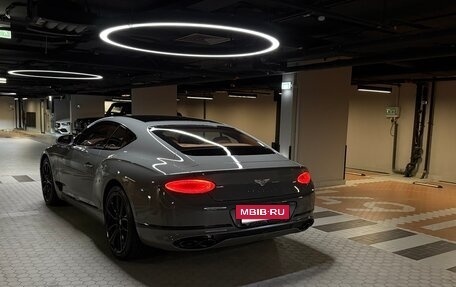 Bentley Continental GT III, 2022 год, 27 000 000 рублей, 2 фотография
