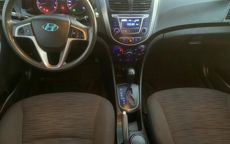 Hyundai Solaris II рестайлинг, 2014 год, 1 050 000 рублей, 8 фотография