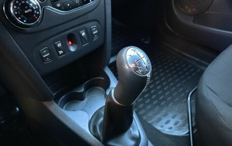 Renault Sandero II рестайлинг, 2017 год, 995 800 рублей, 12 фотография