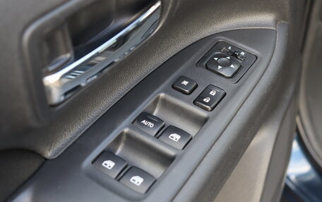 Mitsubishi Outlander III рестайлинг 3, 2018 год, 1 690 000 рублей, 15 фотография