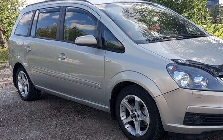 Opel Zafira B, 2007 год, 720 000 рублей, 2 фотография