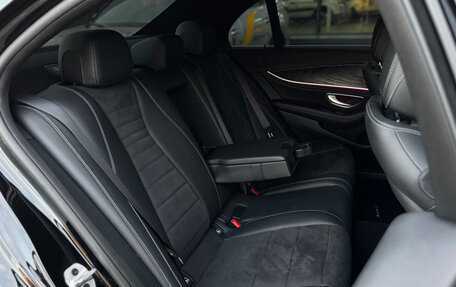 Mercedes-Benz E-Класс, 2019 год, 3 699 000 рублей, 15 фотография