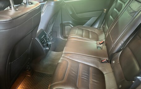 Volkswagen Touareg III, 2012 год, 2 500 000 рублей, 17 фотография