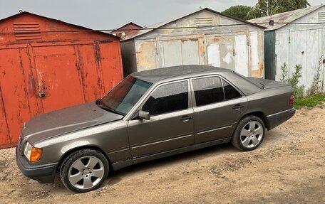 Mercedes-Benz E-Класс, 1994 год, 850 000 рублей, 9 фотография