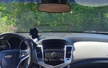 Chevrolet Cruze II, 2009 год, 430 000 рублей, 8 фотография