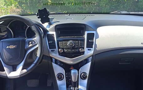 Chevrolet Cruze II, 2009 год, 430 000 рублей, 7 фотография