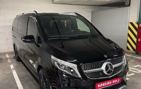 Mercedes-Benz V-Класс, 2019 год, 6 500 000 рублей, 15 фотография