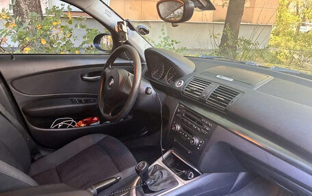 BMW 1 серия, 2008 год, 750 000 рублей, 2 фотография