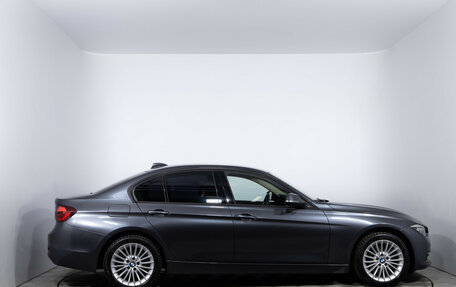 BMW 3 серия, 2018 год, 2 700 000 рублей, 4 фотография