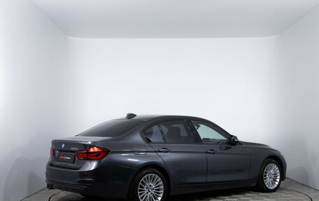 BMW 3 серия, 2018 год, 2 700 000 рублей, 5 фотография