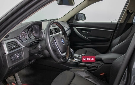 BMW 3 серия, 2018 год, 2 700 000 рублей, 10 фотография