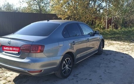 Volkswagen Jetta VI, 2014 год, 870 000 рублей, 4 фотография