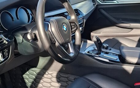 BMW 5 серия, 2019 год, 2 750 000 рублей, 12 фотография