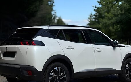 Peugeot 2008 II, 2022 год, 1 480 000 рублей, 2 фотография