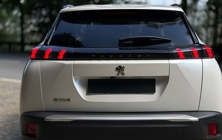 Peugeot 2008 II, 2022 год, 1 480 000 рублей, 4 фотография