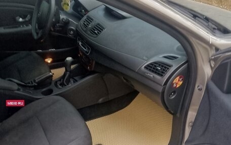 Renault Fluence I, 2010 год, 550 000 рублей, 2 фотография