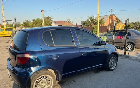 Toyota Vitz, 2001 год, 330 000 рублей, 2 фотография