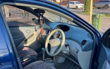 Toyota Vitz, 2001 год, 330 000 рублей, 8 фотография