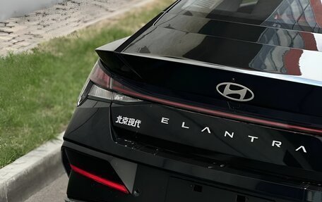 Hyundai Elantra, 2024 год, 2 080 000 рублей, 10 фотография