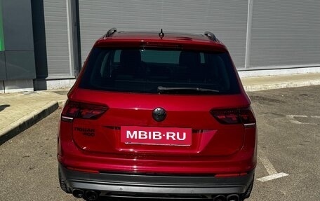 Volkswagen Tiguan II, 2018 год, 3 200 000 рублей, 5 фотография