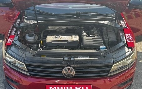 Volkswagen Tiguan II, 2018 год, 3 200 000 рублей, 14 фотография