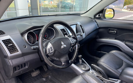 Mitsubishi Outlander III рестайлинг 3, 2008 год, 1 100 000 рублей, 12 фотография