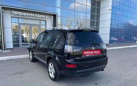 Mitsubishi Outlander III рестайлинг 3, 2008 год, 1 100 000 рублей, 6 фотография