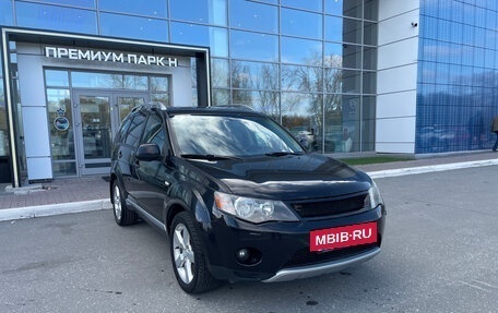 Mitsubishi Outlander III рестайлинг 3, 2008 год, 1 100 000 рублей, 10 фотография