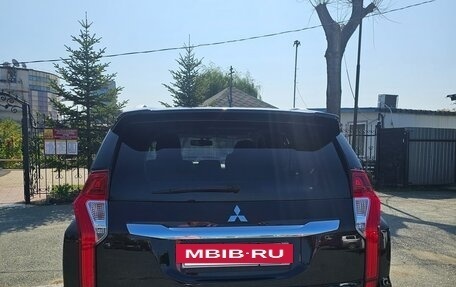 Mitsubishi Pajero Sport III рестайлинг, 2019 год, 3 800 000 рублей, 5 фотография