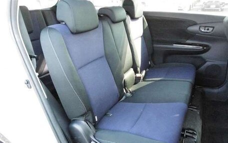 Toyota Wish II, 2017 год, 1 197 000 рублей, 13 фотография