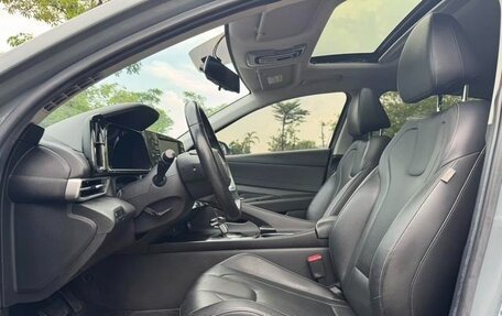 Hyundai Elantra, 2021 год, 1 320 000 рублей, 14 фотография