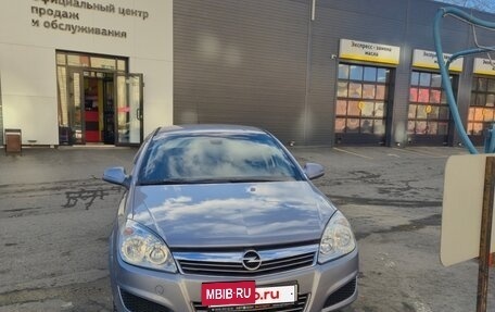 Opel Astra H, 2010 год, 600 000 рублей, 3 фотография