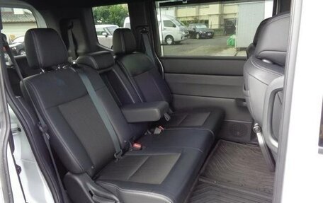 Honda Stepwgn, 2022 год, 2 013 000 рублей, 14 фотография