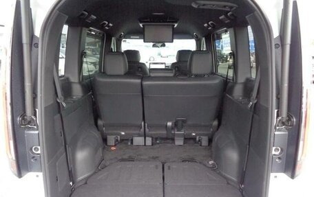 Honda Stepwgn, 2022 год, 2 013 000 рублей, 16 фотография