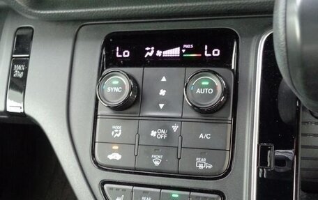 Honda Stepwgn, 2022 год, 2 013 000 рублей, 37 фотография