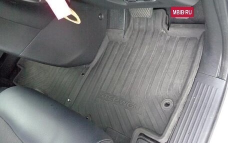 Honda Stepwgn, 2022 год, 2 013 000 рублей, 28 фотография