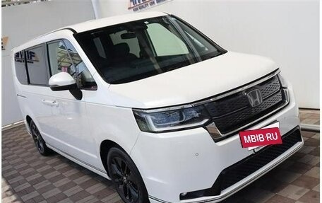 Honda Stepwgn, 2022 год, 2 045 000 рублей, 5 фотография