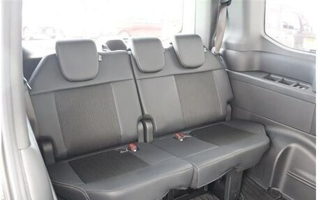 Honda Stepwgn, 2022 год, 2 045 000 рублей, 19 фотография