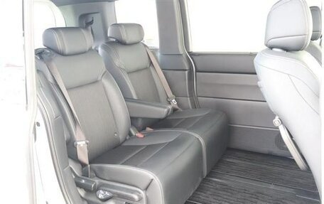 Honda Stepwgn, 2022 год, 2 045 000 рублей, 34 фотография