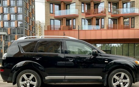 Mitsubishi Outlander III рестайлинг 3, 2008 год, 1 500 000 рублей, 7 фотография