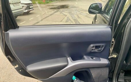 Mitsubishi Outlander III рестайлинг 3, 2008 год, 1 500 000 рублей, 17 фотография